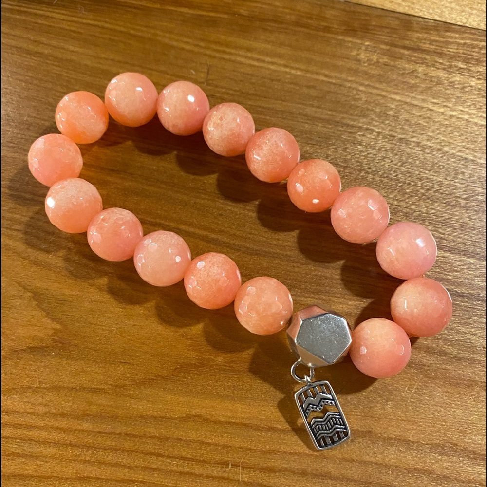 Silpada stretch beaded bracelet